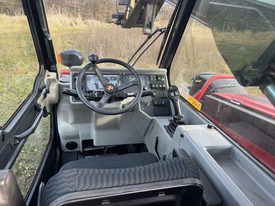 Massey Ferguson 8947