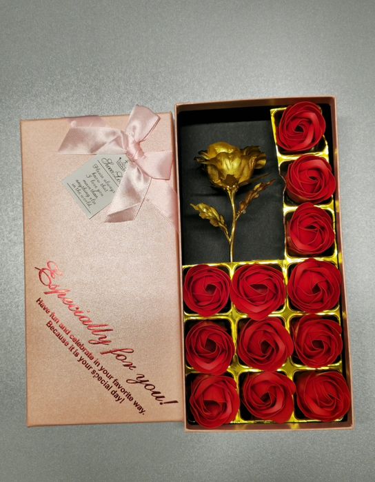 Vand Set Cadou Trandafir 24K + trandafiri din sapun, Super Pret!!