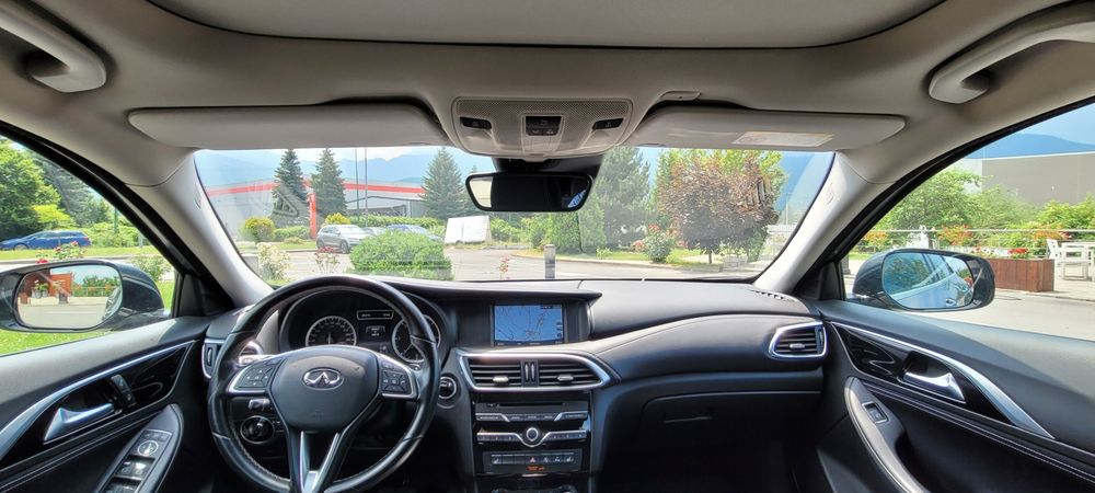 Masina Infiniti Q30, 63500 km, GLA