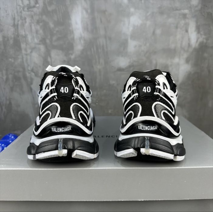 Balenciaga runner premium full box