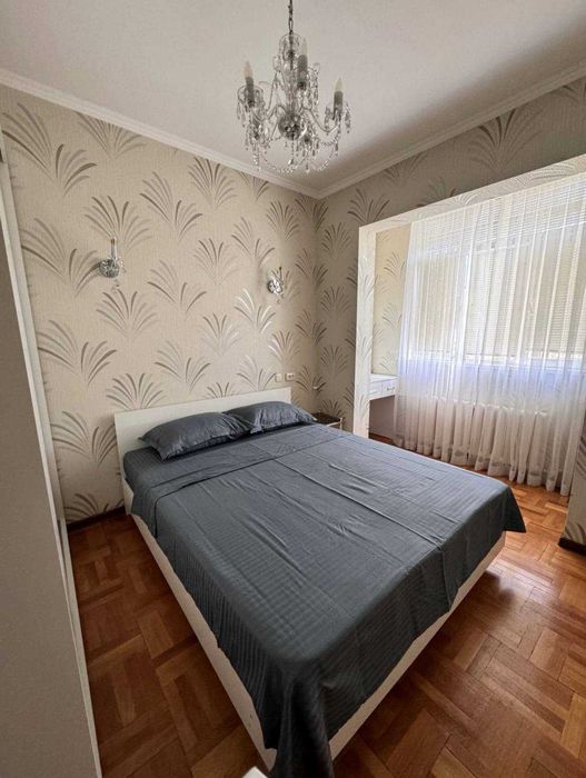 ойбек 2 комнатная квартира 62м2 , с долгосрочным арендатором за 700 уе