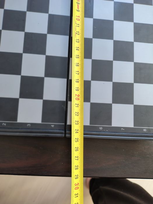 Vind cutie ptr șah.