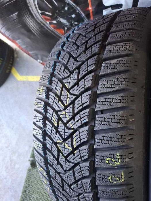 225 45 17 kleber dunlop