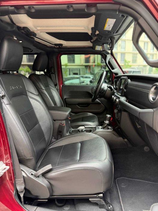 Sotuvda Jeep Wrangler Rubicon 2.0AT hybrid