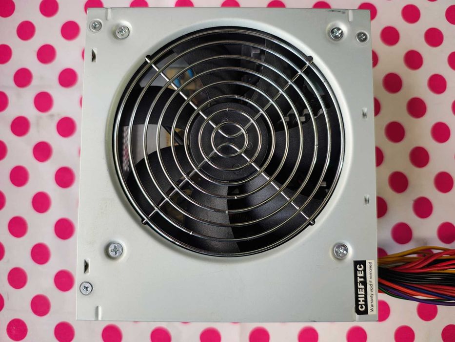 Sursa PC ATX Chieftec iArena Series GPA-500S8 500W.