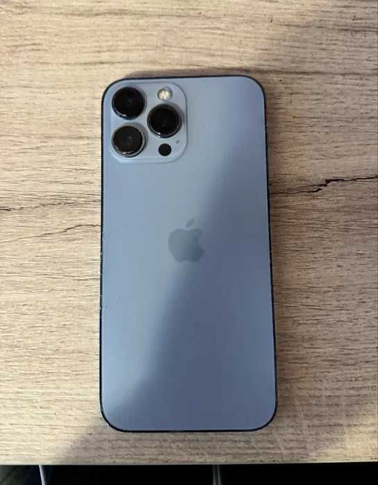 Продавам iPhone 13 Pro Max 512Gb 340 ЕВРО