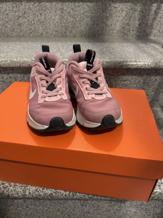 Nike детски маратонки 32н