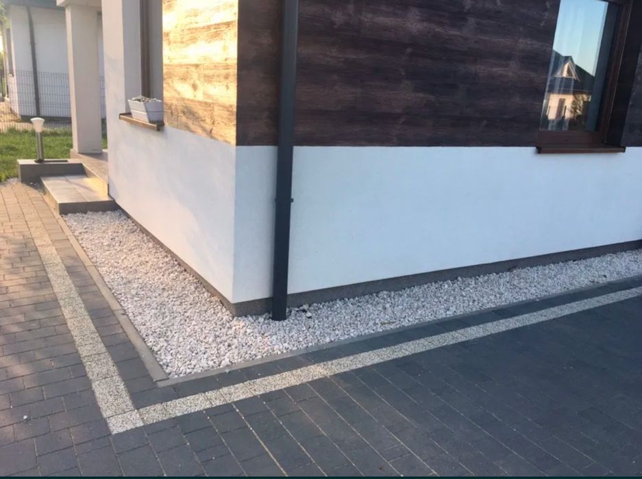 Piatra decorativa alb crem pentru gradini