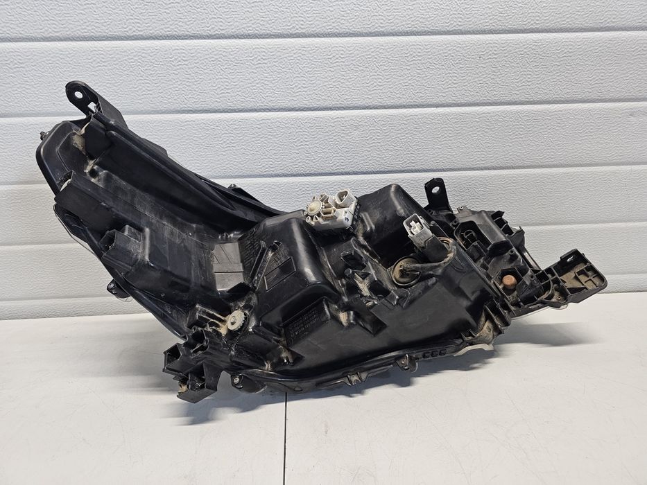 Far stanga Toyota Hilux Full Led 2019-2023