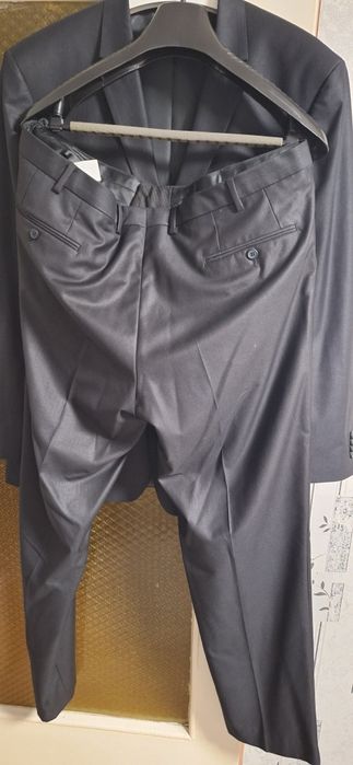 Мъжки костюм черен 56/182 номер