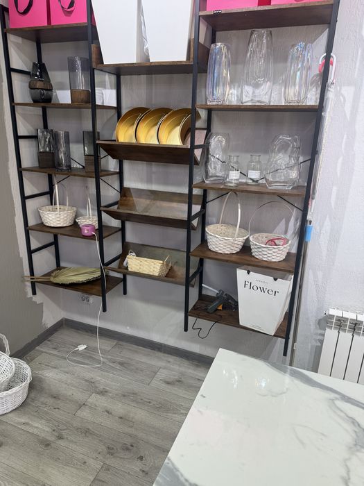 Продам шкаф, кассу и для стол