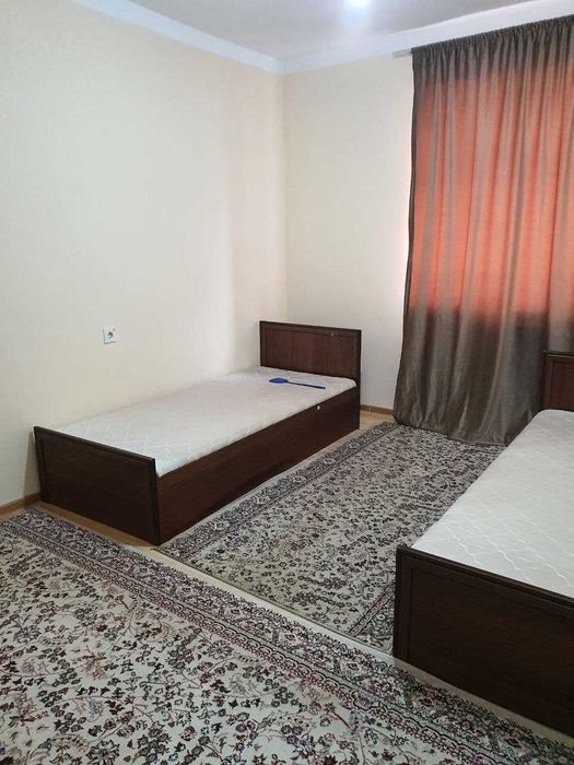 Toshkent viloyati Nurafshon shaxri Yangi Obod Maxlasi 2 xonali uy