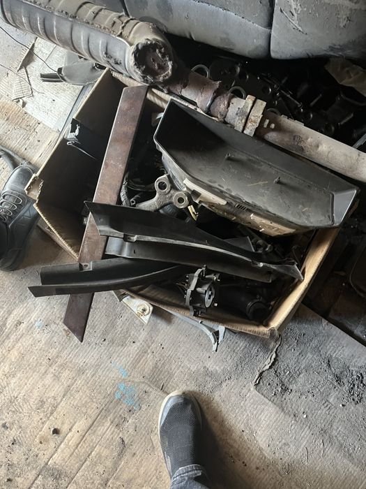 Продам зачасти на w124
