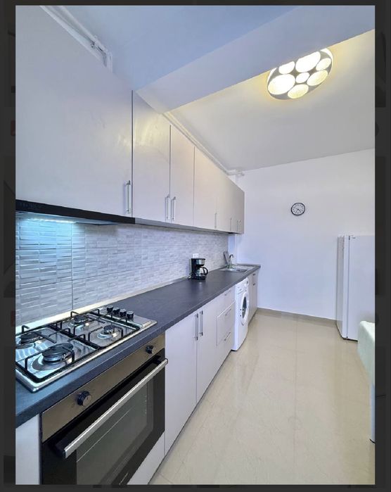 Inchiriez Garsoniera in Militari Residence !