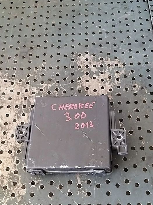 Calculator modul keyless jeep grand cherokee 4 wk wk2 p68143497ad a2c81625300