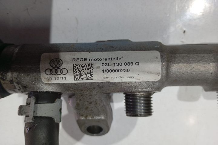Rampa injectoare 03l130089q 2.0TDI Volkswagen VW Amarok 1 [2010 - 201