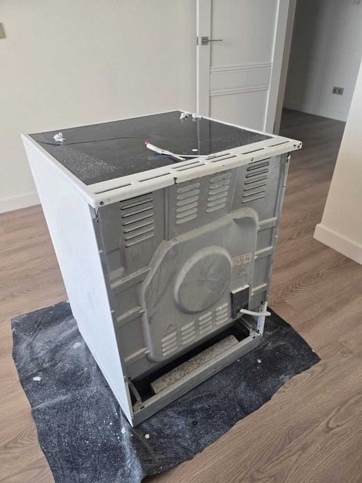 Продам плиту   Gorenje с духовкой