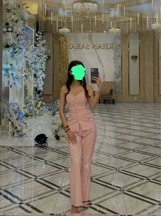 костюм бренда ZARA