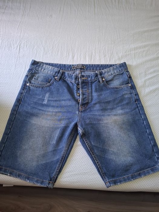 Vând pantaloni lungi