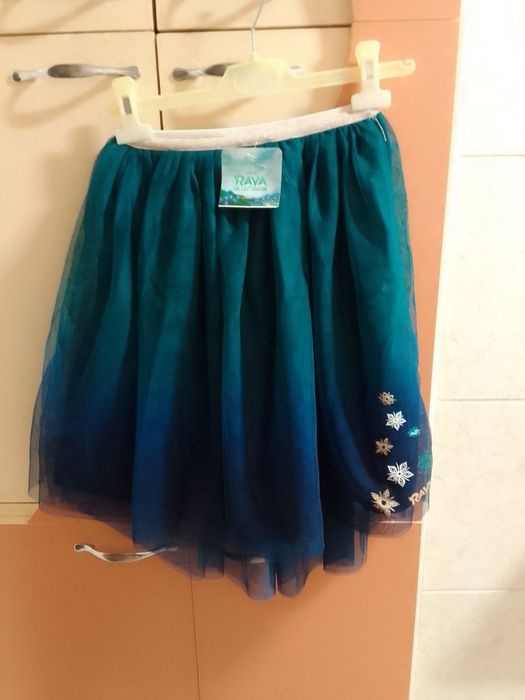 Lot de 2 fustite noi,  pentru fetite de 7-8 ani