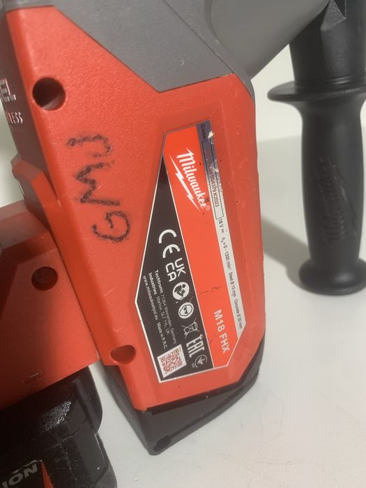 Milwaukee M18 FHX rotopercutor