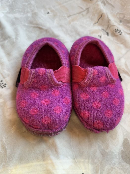 Giesswien papuci de casa din lana