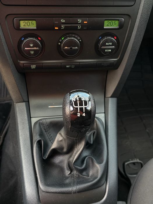 SKODA Octavia 2005 — imagine 5