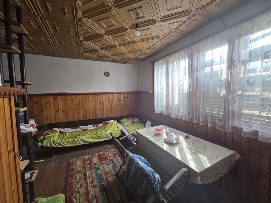 Къща в Враца-Студентски град площ 110 цена 35000
