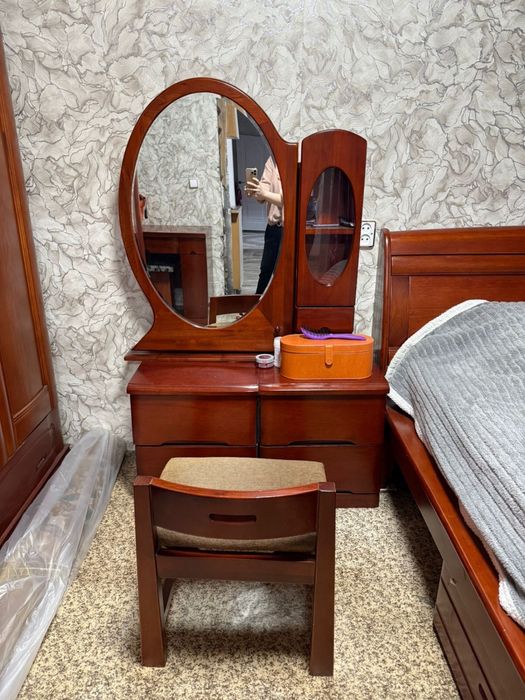 Продам гарнитур б/у