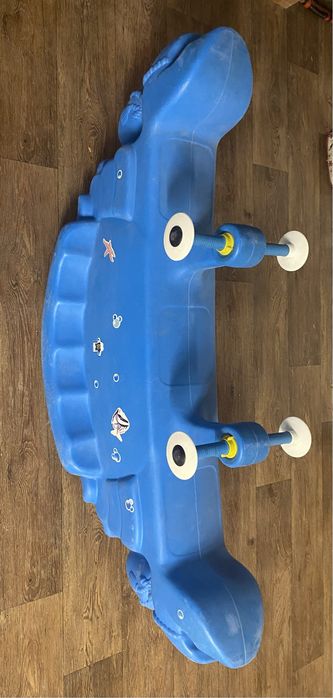 Детская игрушка качающийся