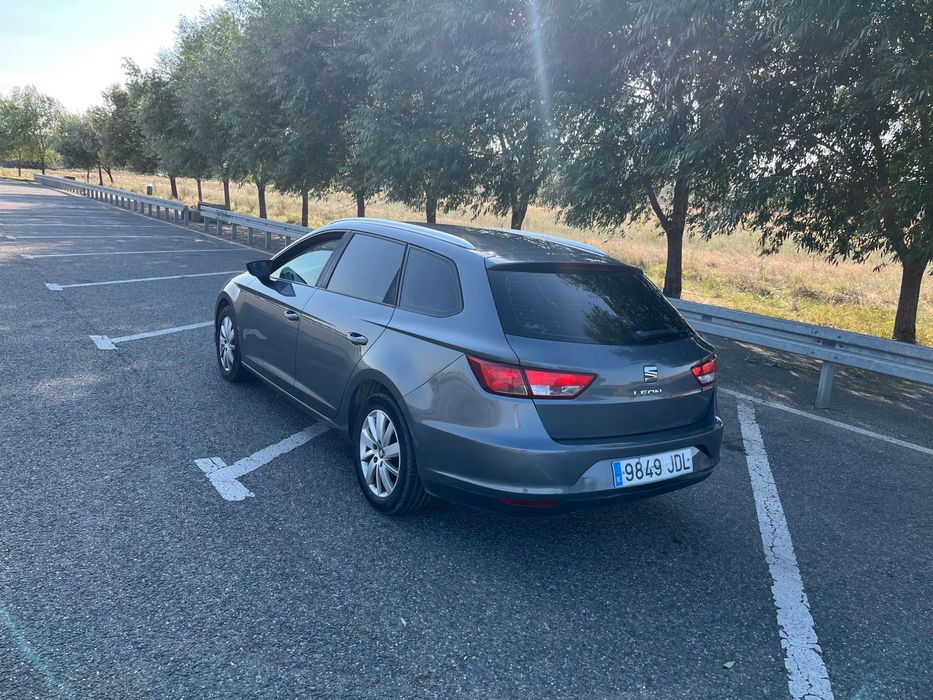 Vând Seat Leon 2015