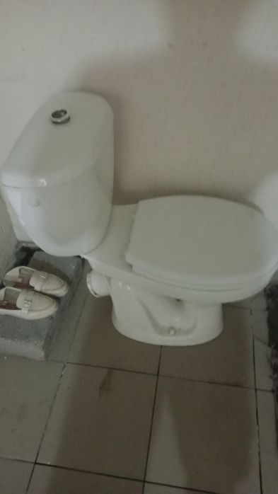 Унитаз б/у сатылады