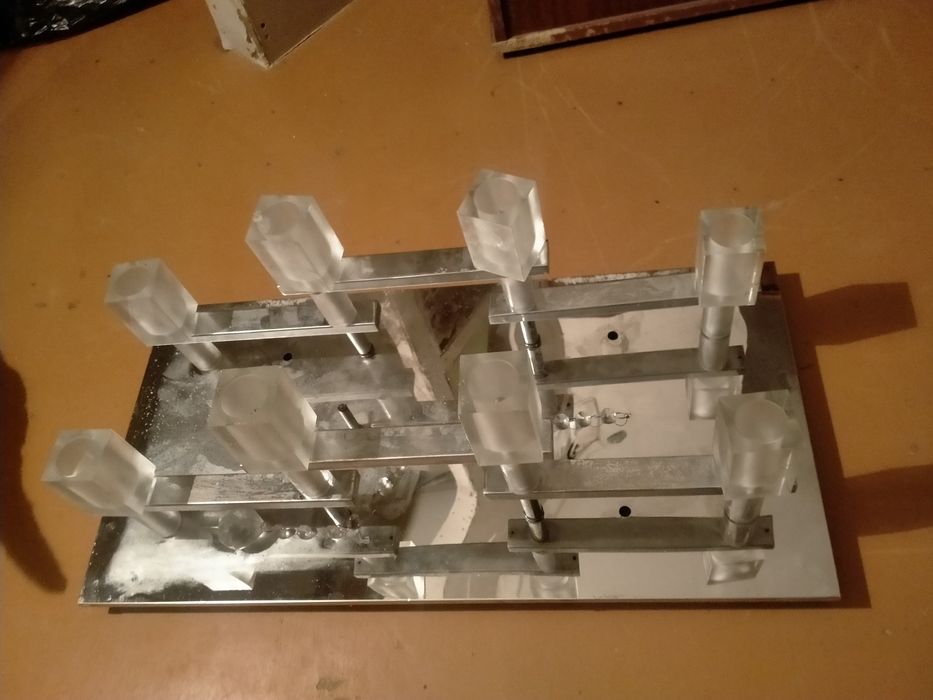 Люстры продам не дорого