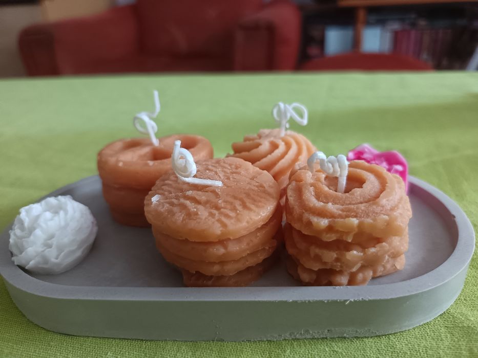 Ароматни свещи и декорация