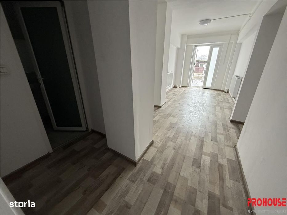 Adjud - spatiu comercial renovat complet