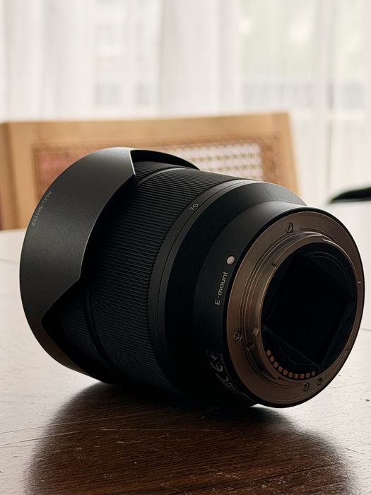 Sony FE 3.5-5.6/28-70 Обектив