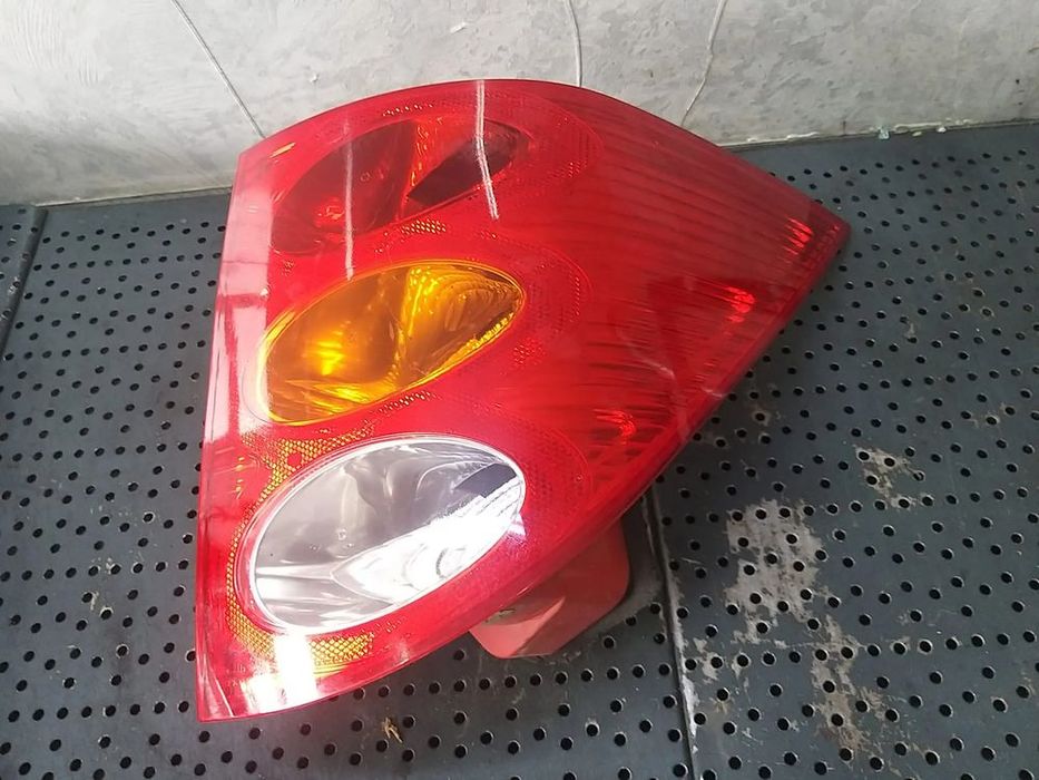 Stop tripla lampa dreapta peugeot 1007