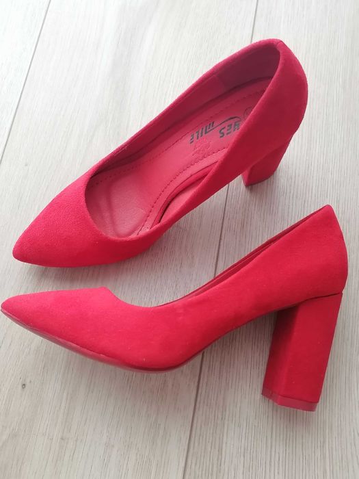 Pantofi cu toc gros, roșii catifelat