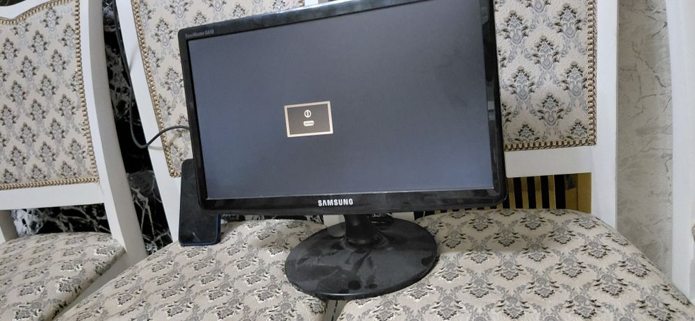 Монитор SAMSUNG 3000тг