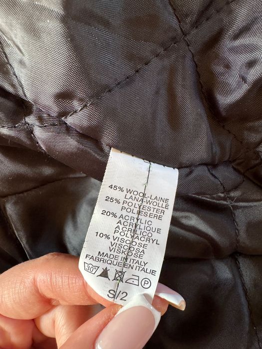 Стилно дамско тъмносиво сако