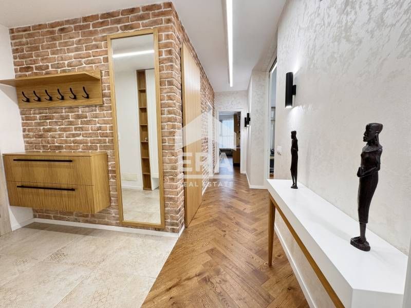 Продава се Тристаен апартамент в София, Овча купел - 138 кв.м за 1608 €/кв.м - Снимка #3