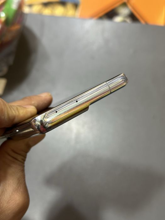 Samsung S21 Ultra 5G 12/256GB телефон холати зур очилмаган.