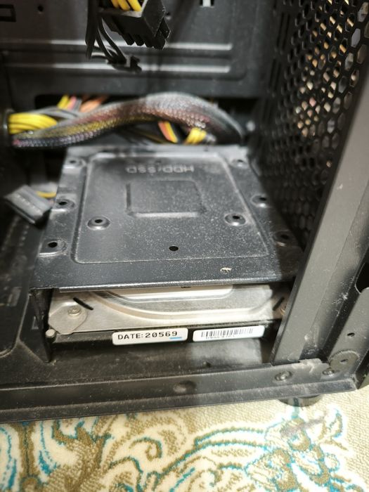 Продам игровой компьютер кейс