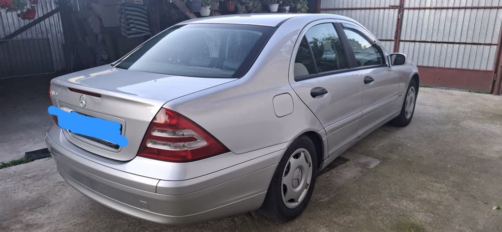 Mercedes-Benz C 180