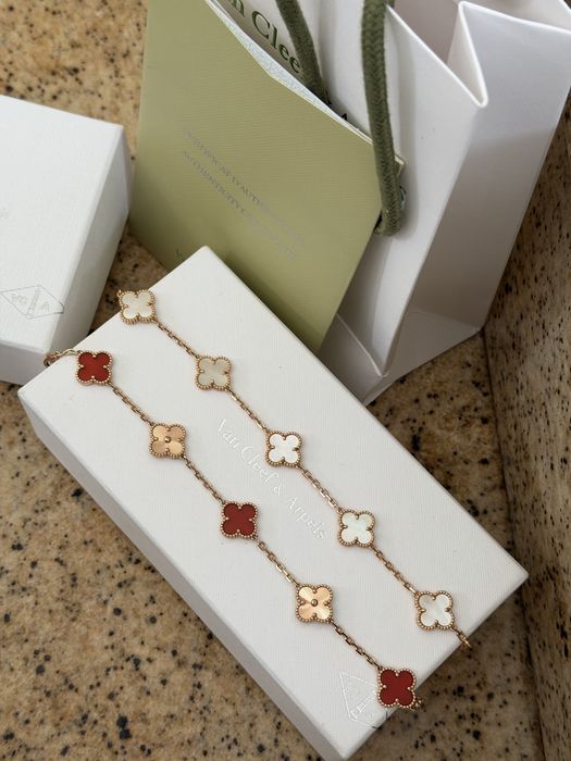 Гривни Van Cleef детелини