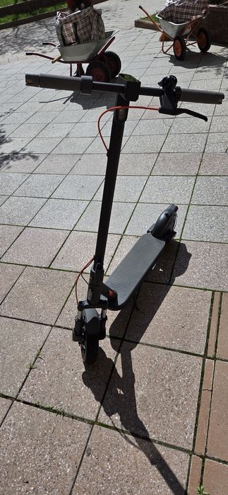 Продам электросамокат Xiaomi 5GL