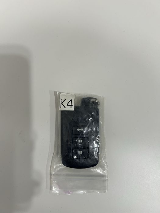 Ключ с чипом от камри 50