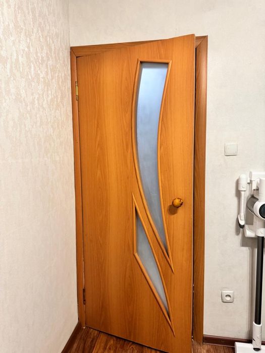 Продам межкомнатные двери