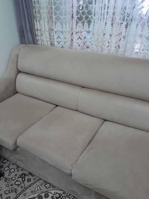 Продается диван раскладной в хорошем состояние
