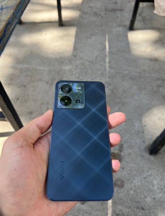 VIVO Y35..8_128 noviy